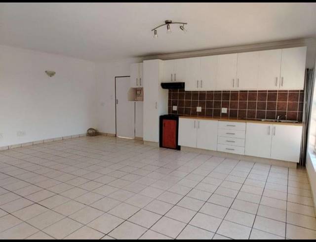 2 BEDROOM PROPERTY TO RENT IN KENSINGTON